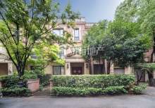 野风山小镇 4室2厅4卫 300.24m² 798万