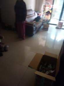 华庭云顶 3室2厅1卫 127m² 220万