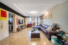 五月香山(公寓住宅) 4室2厅2卫 158m² 250万