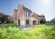 富春红郡(别墅) 4室2厅4卫 366.94m² 700万