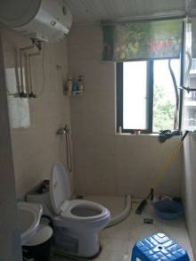 横桥沈合苑 4室2厅2卫 120m² 4500元/月