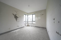 逸城(公寓住宅) 4室2厅4卫 220.39m² 339万
