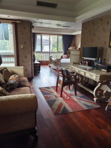 金都富春山居(别墅) 4室2厅4卫 375.66m² 2700万