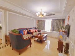 九龙仓雍景山公寓住宅 3室1厅1卫 105m² 180万
