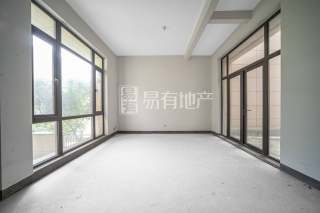 逸城别墅 4室2厅3卫 212.00m² 429万