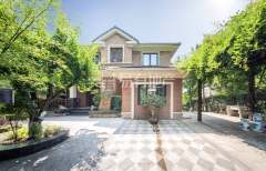 九龙山庄(别墅) 6室3厅4卫 410.85m² 1800万