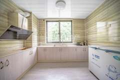 逸城别墅 4室2厅3卫 213.23m² 350万