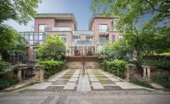 逸城别墅 4室2厅3卫 212.7m² 480万