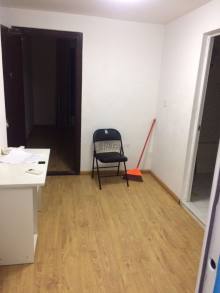 篁外 4室2厅2卫 169.82m² 4500元/月