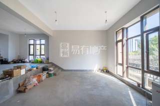 富春红郡(别墅) 4室2厅3卫 302.47m² 550万