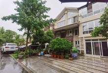 五月香山 4室2厅3卫 246m² 650万