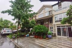 五月香山 4室2厅3卫 246m² 650万