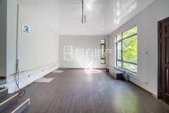 金都富春山居(别墅) 5室2厅3卫 239.91m² 7000元/月