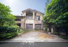 清源上林湖(别墅) 4室3厅3卫 250.00m² 700万