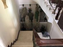 新西湖花园 3室2厅3卫 208m² 890万