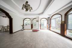 万安秀水山庄 4室2厅3卫 385.43m² 1200万