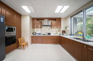 金都富春山居(别墅) 6室2厅5卫 249.11m² 1650万