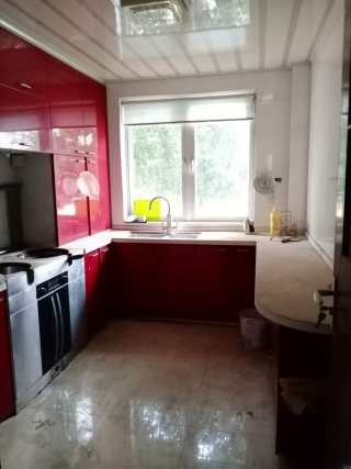 五月香山 4室3厅2卫 243m² 850万