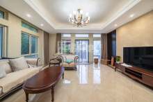 绿城七里香溪 4室2厅4卫 247.00m² 1068万