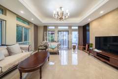 绿城七里香溪 4室2厅4卫 247.00m² 980万