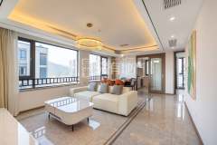 银湖宸语 3室2厅2卫 99.06m² 3200元/月