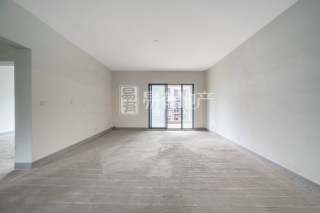 九龙山庄(公寓住宅) 4室2厅3卫 293.60m² 550万