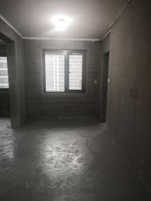 新常华庭 4室2厅2卫 120.00m² 1000元/月