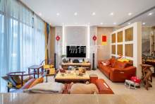 逸城别墅 4室2厅4卫 210.25m² 550万