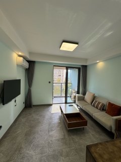 秦忆荣府南区 1室1厅1卫 70.00m² 1500元/月