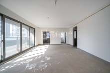 秦忆荣府南区 4室2厅3卫 142.00m² 170万