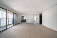望钰和府北区 4室2厅3卫 162.00m² 180万