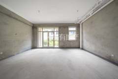 绿城富春玫瑰园 4室3厅4卫 212.88m² 450万