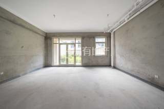 绿城富春玫瑰园 4室3厅4卫 212.88m² 580万