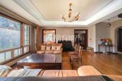 绿城七里香溪 4室3厅4卫 329.37m² 2300万
