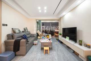 秦忆荣府南区 3室2厅2卫 124.00m² 160万
