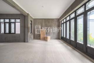 绿城富春玫瑰园 4室3厅3卫 250.00m² 1500万
