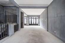 绿城富春玫瑰园 4室2厅4卫 196.00m² 620万