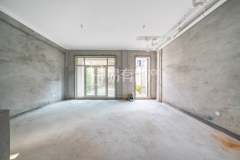 绿城富春玫瑰园 4室3厅4卫 220.00m² 619万
