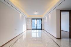 银湖宸语 3室2厅2卫 93.69m² 122万