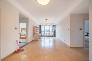 中天富春诚品二期 3室2厅2卫 99.73m² 158万