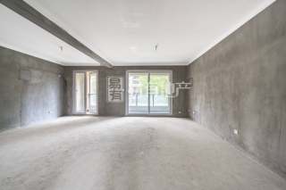 中天富春诚品二期 4室2厅2卫 125.84m² 159万