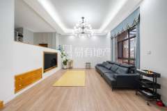 三江鸣翠蓝湾(公寓住宅) 4室2厅2卫 188.04m² 280万