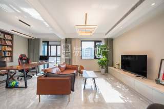 清源上林湖(公寓住宅) 3室2厅3卫 138.33m² 260万