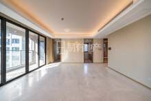 秦望府北一区 4室2厅2卫 131.90m² 5000元/月