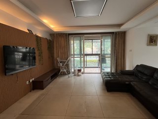 阳光里 3室2厅2卫 127.80m² 2500元/月