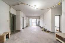 铭鹤花园 5室2厅3卫 88.00m² 135万