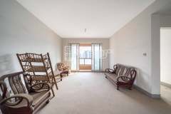 复城国际 4室2厅2卫 143.00m² 205万