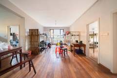 银湖花苑 4室2厅2卫 150.00m² 195万