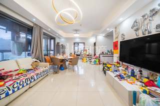 融创微风之城(公寓住宅) 4室2厅2卫 139.33m² 137万