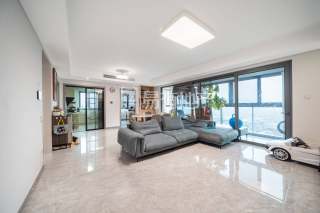 融创微风之城(公寓住宅) 4室2厅2卫 133.00m² 160万